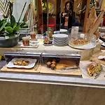 花园姆豪斯中央酒店 4*