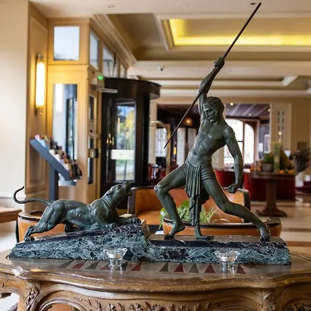 Du Parc - Centre Hotel 4*