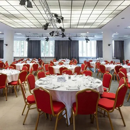 Du Parc - Centre Hotel 4*