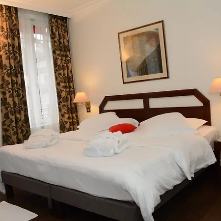 Du Parc - Centre Hotel