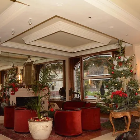 Du Parc - Centre Hotel 4*