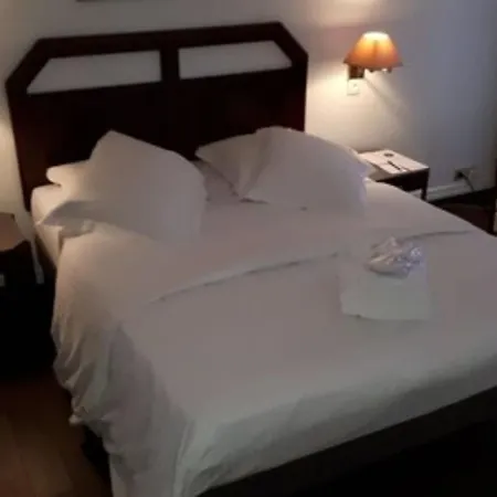 호텔 Du Parc - Centre 4*
