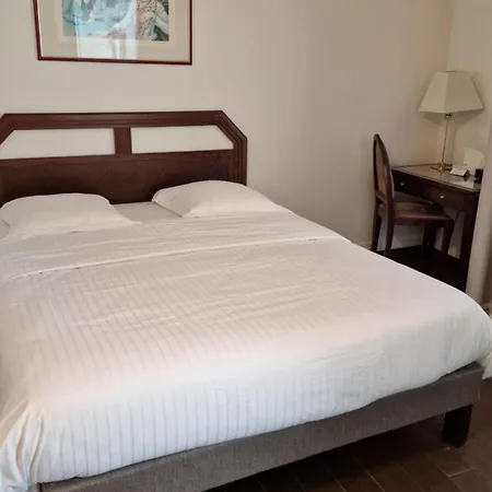 Du Parc - Centre 4*