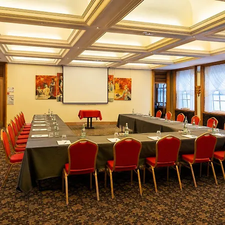 Du Parc - Centre Hotel 4*