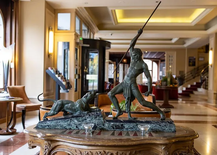 Du Parc - Centre Hotel 4*