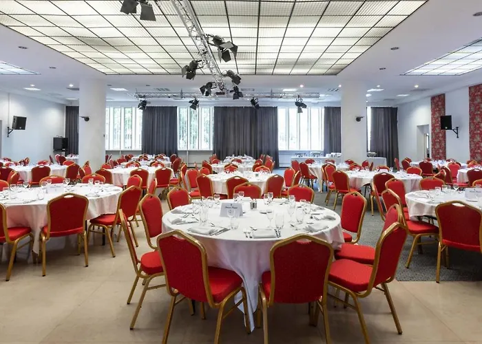 Du Parc - Centre Hotel 4*