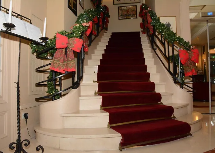 Du Parc - Centre Hotel 4*